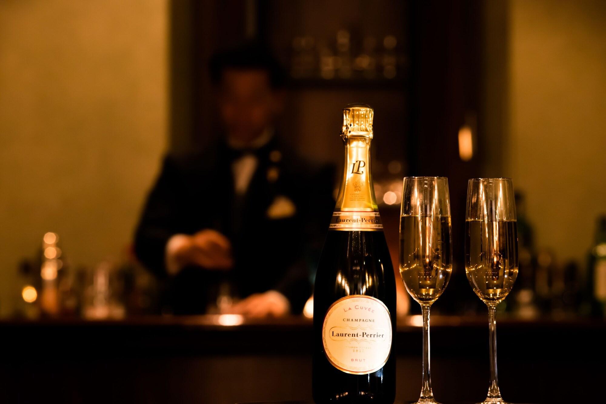 Royton Sapporo Hotel Exterior foto Champagne